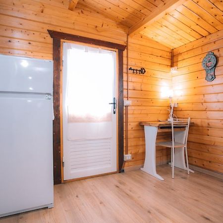 Chalet Sa Petra Ruja - Gadu E Tremene سينيسكولا المظهر الخارجي الصورة