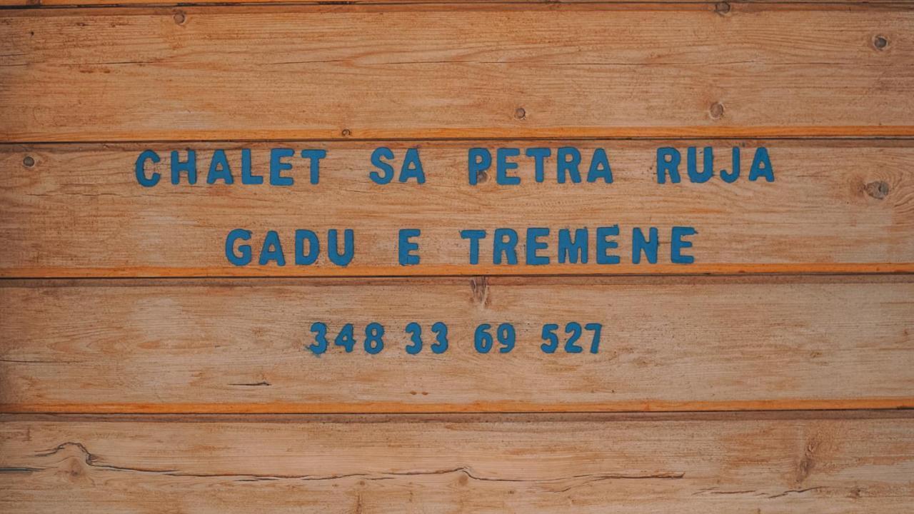 Chalet Sa Petra Ruja - Gadu E Tremene سينيسكولا المظهر الخارجي الصورة