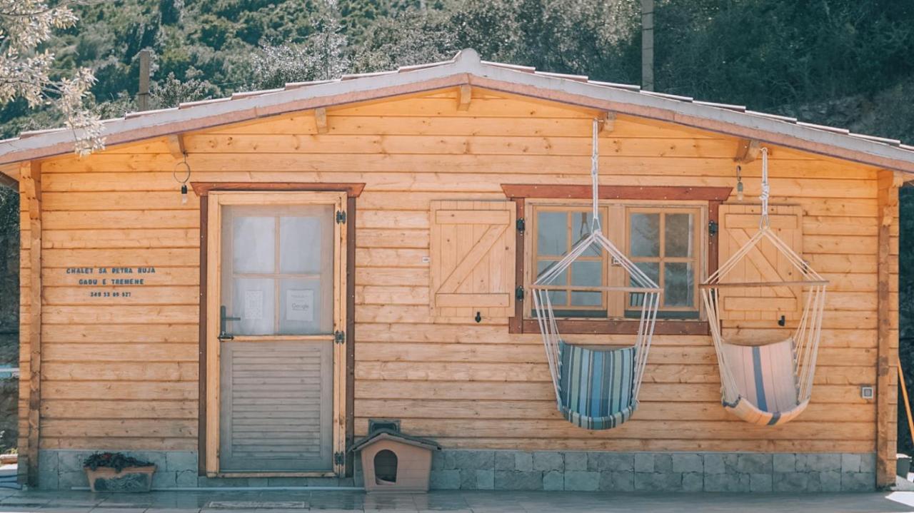 Chalet Sa Petra Ruja - Gadu E Tremene سينيسكولا المظهر الخارجي الصورة